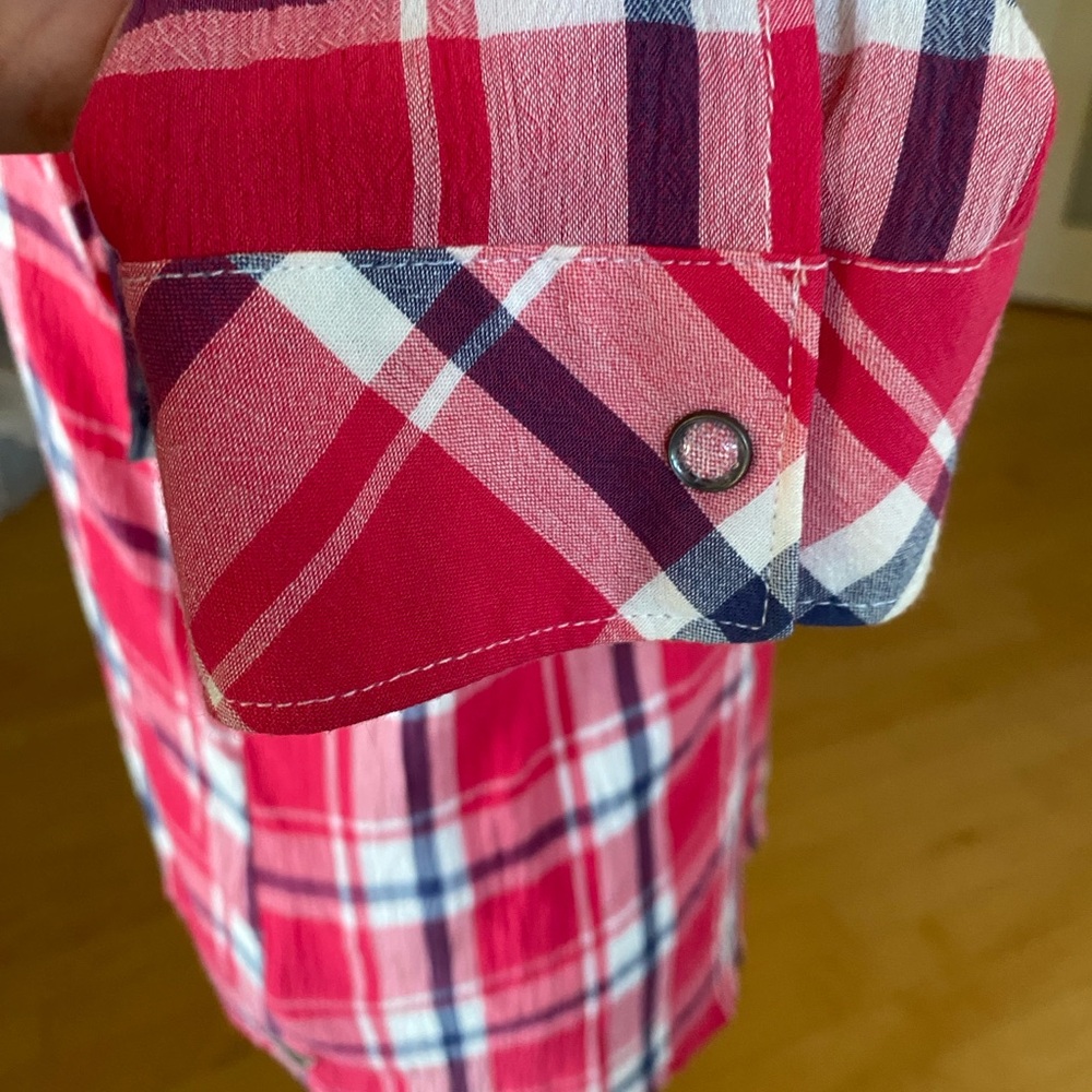 Guess Red Plaid Button-Up Shirt with Black Beaded Detail - Picture 5 of 8
